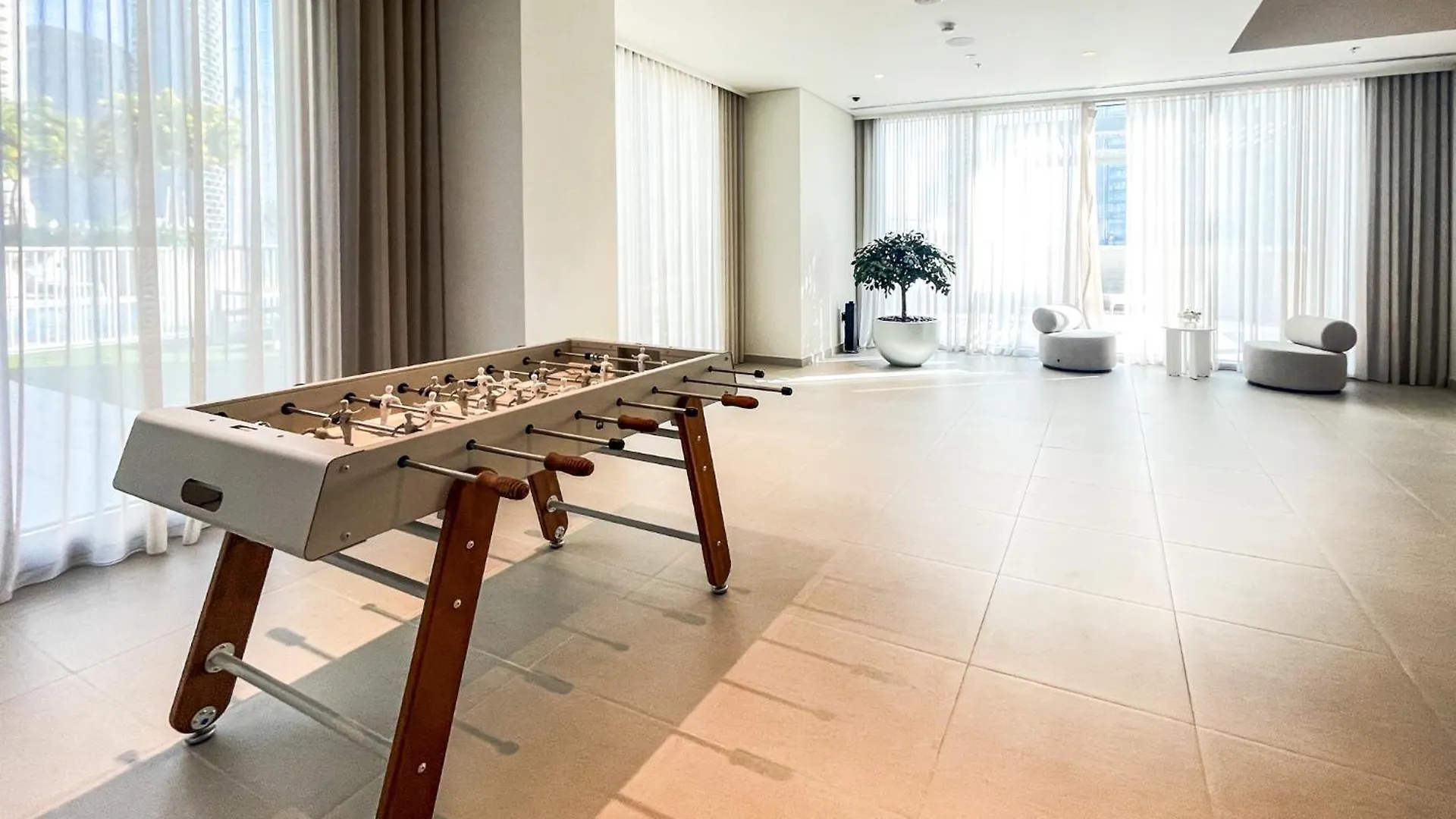 Cozy Apartment With City Views Next To Burj Khalifa 166Fo1-2 두바이 아랍에미리트