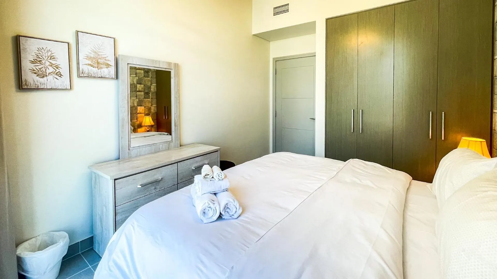 Cozy Apartment With City Views Next To Burj Khalifa 166Fo1-2 두바이 0*,