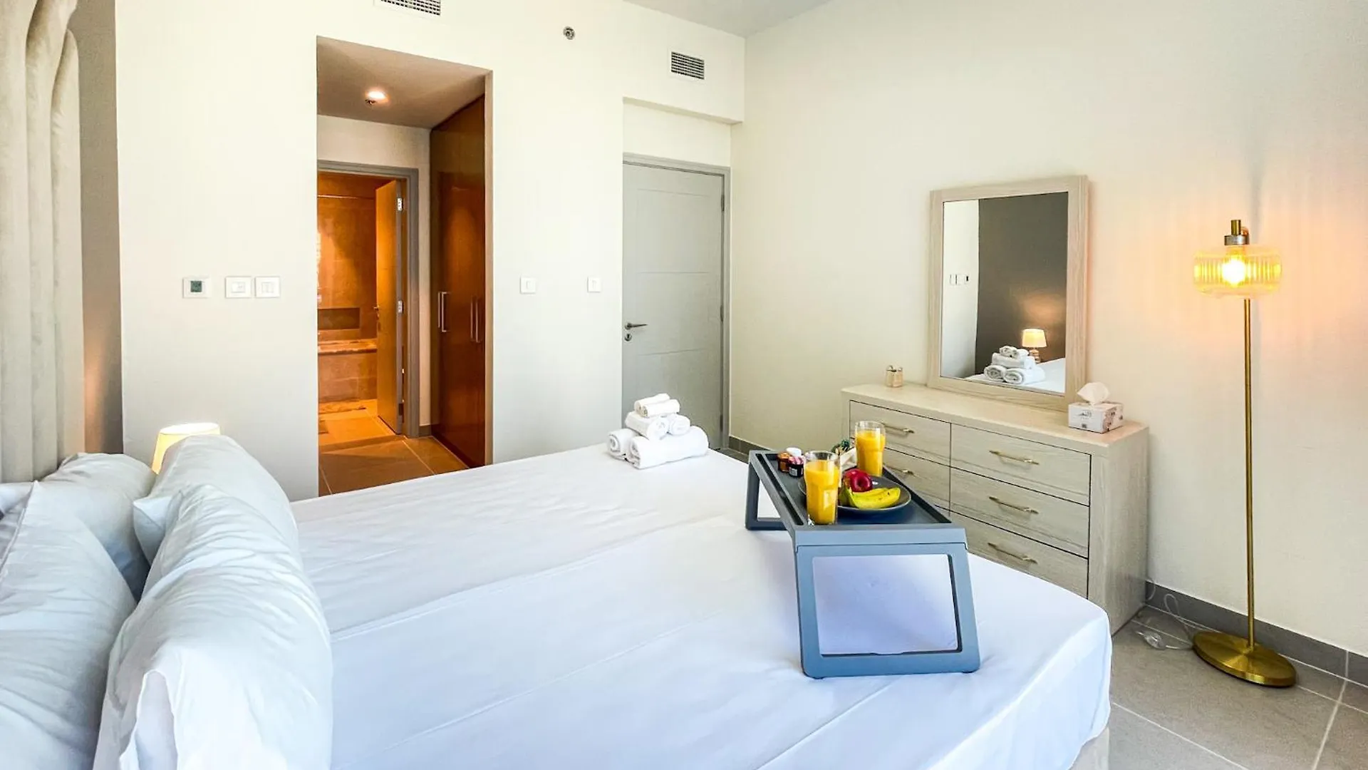 Cozy Apartment With City Views Next To Burj Khalifa 166Fo1-2 Dubai